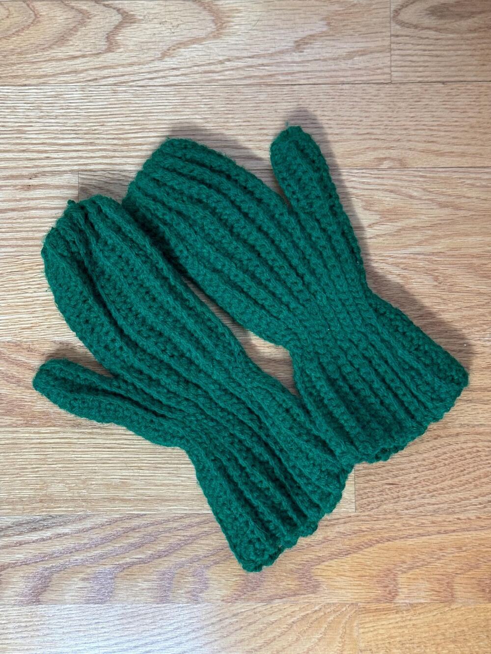 Vintage Green Mittens, Dark Green Knit Crochet Mitts, 60s 70s, Grandma Style